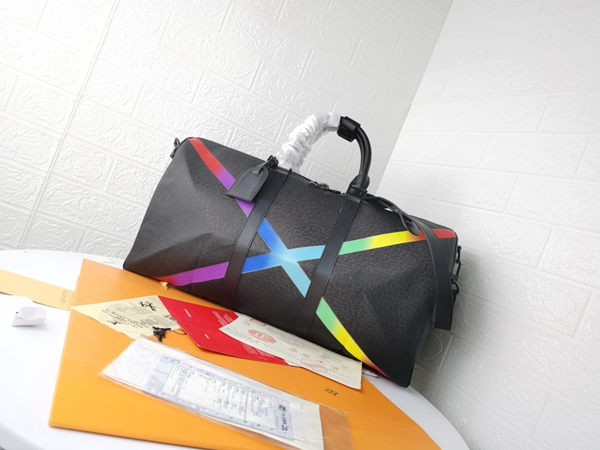 ルイヴィトンバッグ正面デザイン